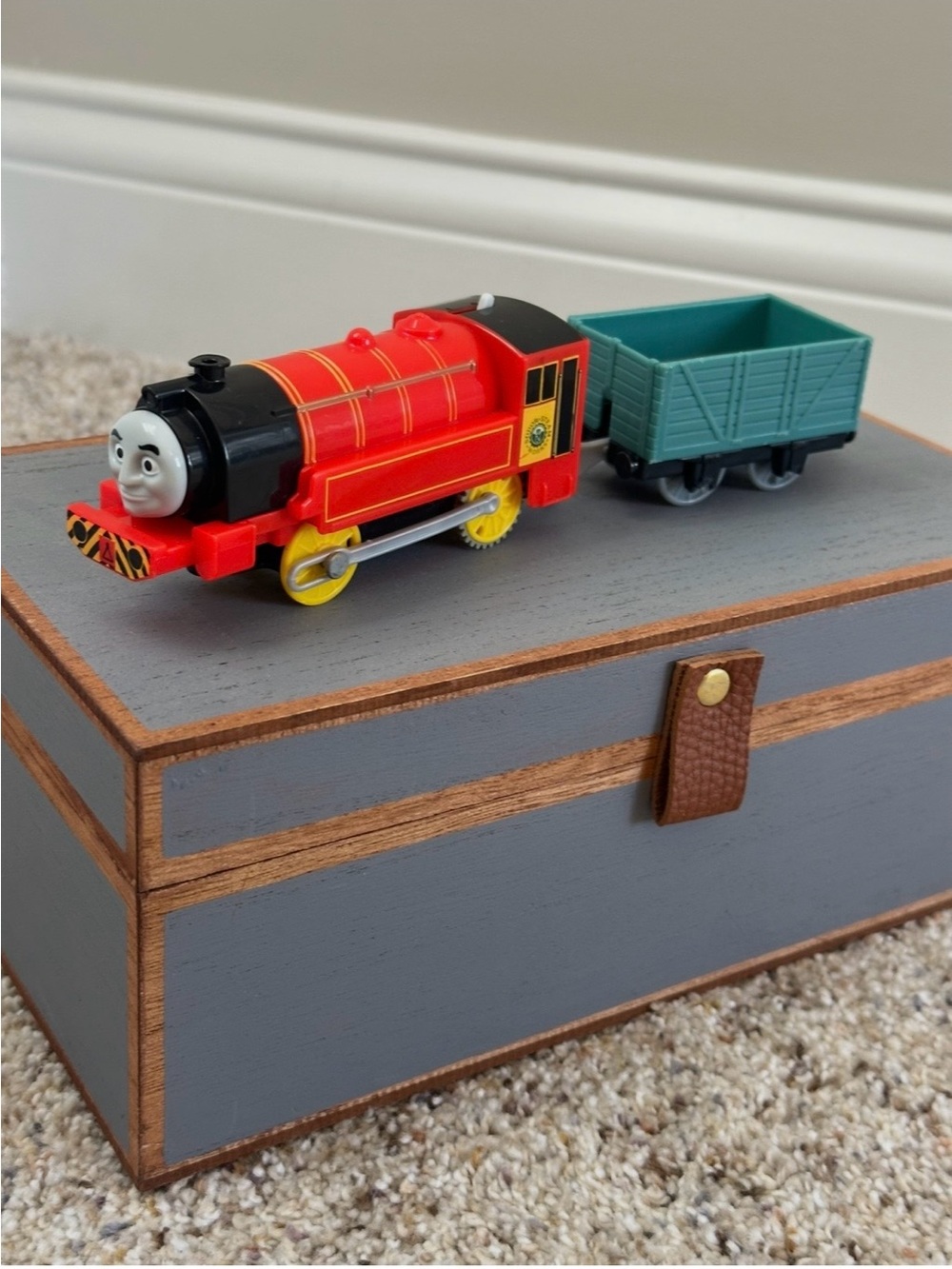 Thomas & Friends TrackMaster, Motorized Victor Engine